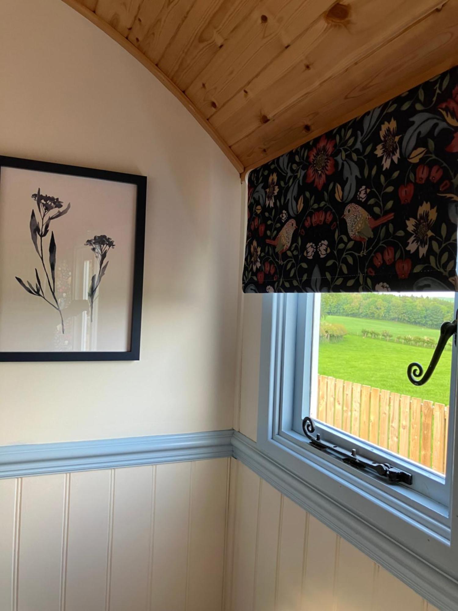Wee Shepherds Hut Maybole Extérieur photo